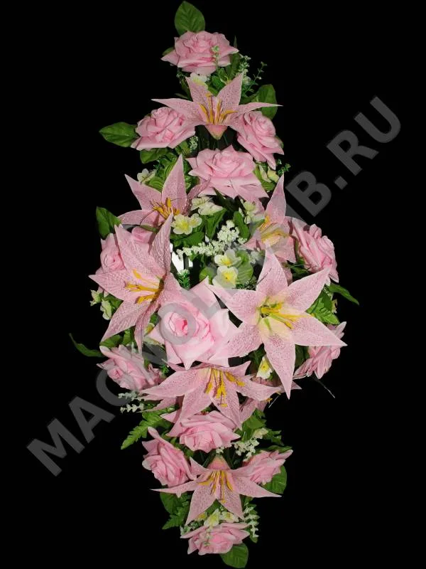 Композиция из роз и лилий на подставке 90см