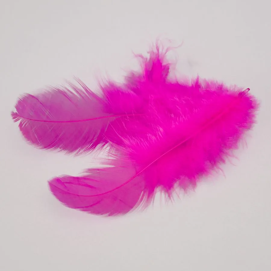 Перья цветные 8-10см фуксия (100 шт./уп.)