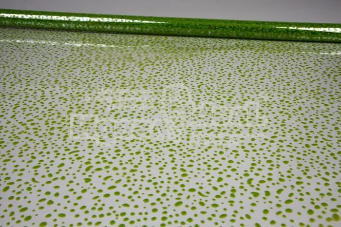 Пленка в рулоне цветная 70см х 0,24кг. Мошка (салат)