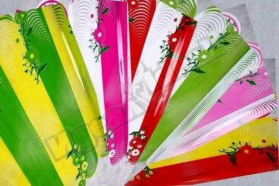 Пленка в рулоне цветная 70см х 0,24кг. Одесса (красно-бел.)