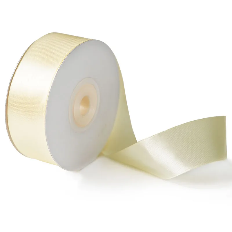 Лента Атлас Нежно-желтый / 1,2 cм * 22,85 м (Китай)