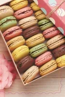 Мини-открытка "Коробка макарунс" (20 шт.)