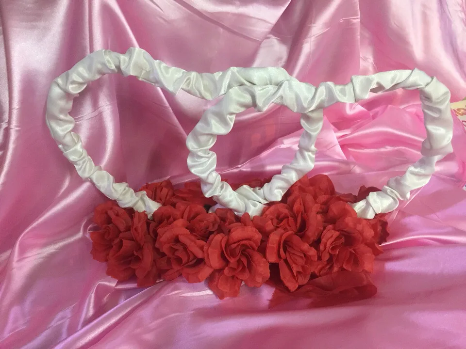 Сердца обшитые тканью на крышу авто