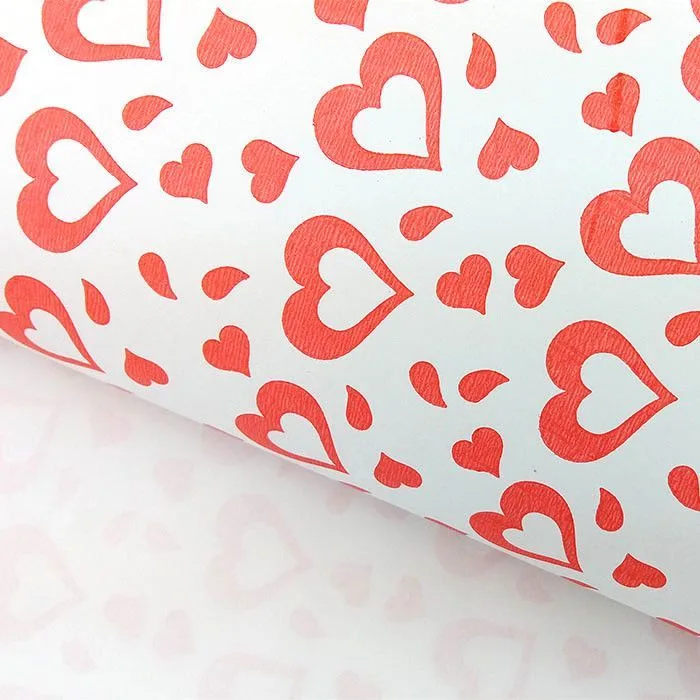 Крафт-бумага упаковочная "Валентинки" рисунок красный / рулон 70 см * 8,5 м, 70 гр/м.кв (Россия)