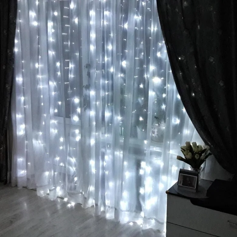 Светодиодная гирлянда "Занавес" 3*3м белого холодного свечения / Китай
