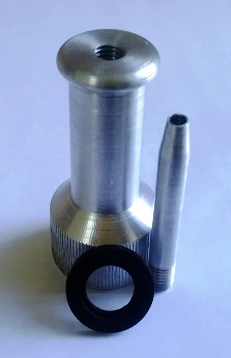 Насадка на баллон для подачи гелия в шарик / разборная