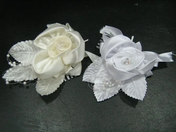 Бутоньерка 1 цветок