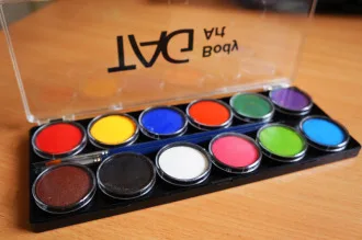 Палетка регулярные цвета 12 * 10 гр.