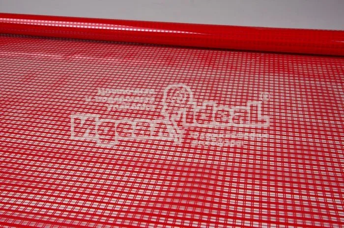 Пленка в рулоне цветная 70см х 0,24кг. Акцент (крас)