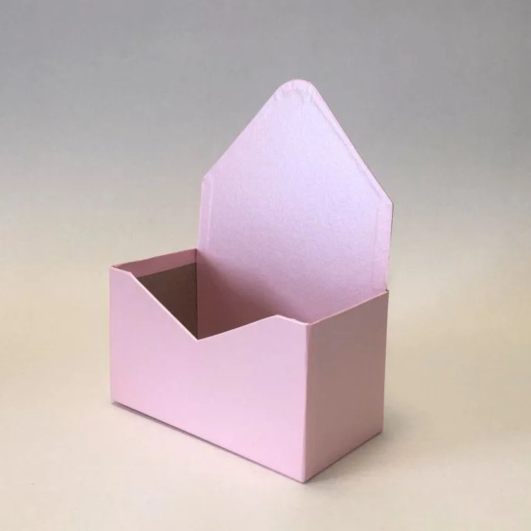 Картонный конверт "Премиум" Розовый лепесток/ конверт/16*8*21см/(Россия)